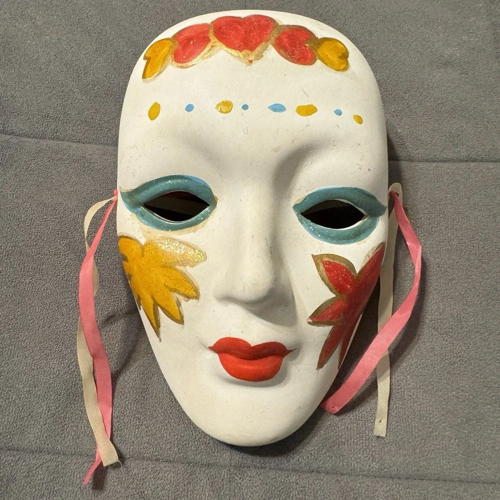 Vintage Decorative Ceramic Masquerade Mask Mardi Gras New Orleans Wall Hanging